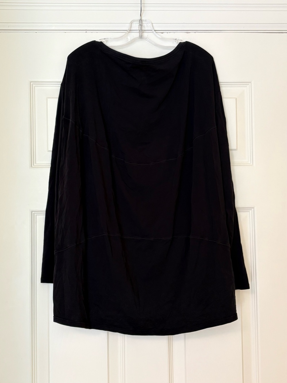 Lululemon Back In Action Long Sleeve
Black - Picture 6 of 7